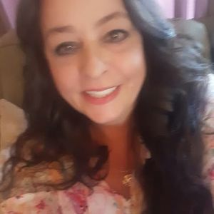 Meet your Posher, Lisa johnson